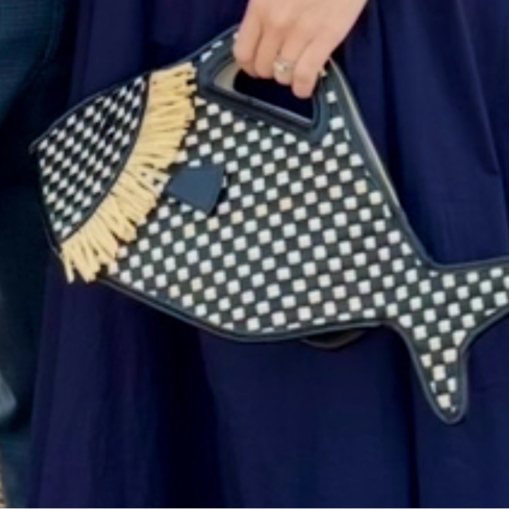 Black & White Checkered Fish-Shaped Pet Carrier Bag